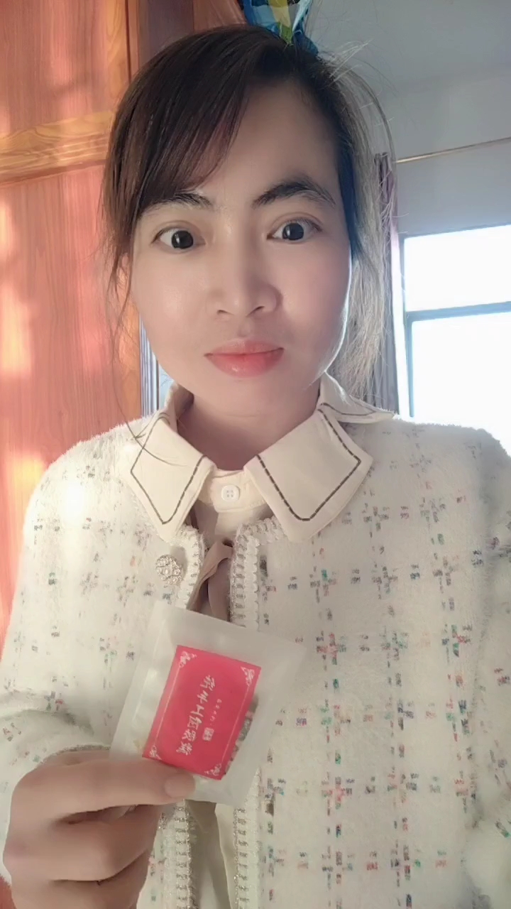 不是因为我卖阿胶, 所以推荐你吃阿胶糕。 而是我自己需要吃阿胶 , 才开始卖阿胶糕, 顺便