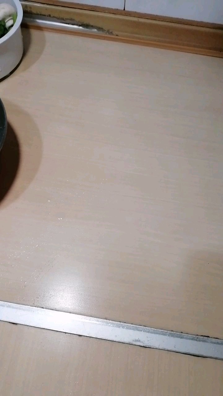 冬至夜,老祖宗传下来的一道美食分享给大家。是油焖大头菜,寓意是来年生活烘烘响,越过越好,红