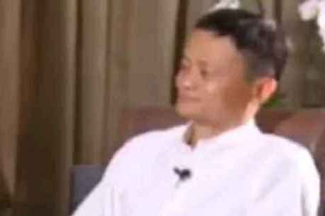 马云:我不排斥对手,我从不用微信。[抠鼻]