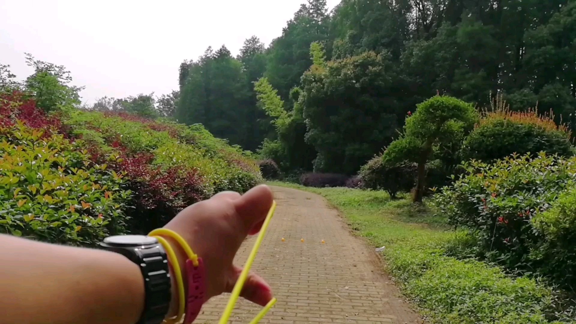 无架弹弓教学:第十讲视角与上身姿势配合的关系#弹弓#