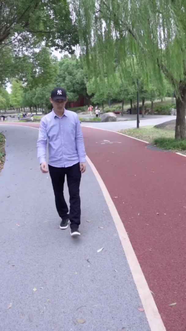 拿两个5寸披萨换你一个9寸披萨,你会换吗?