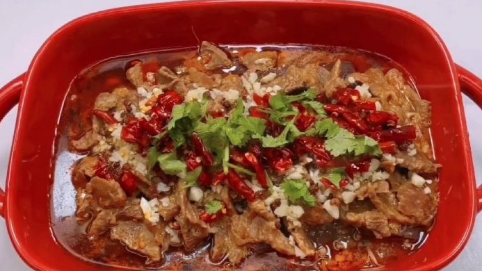 终于找到了传统“水煮牛肉”的做法,味道巴适!步骤清晰详细讲解。#动态新星孵化计划#@百度动