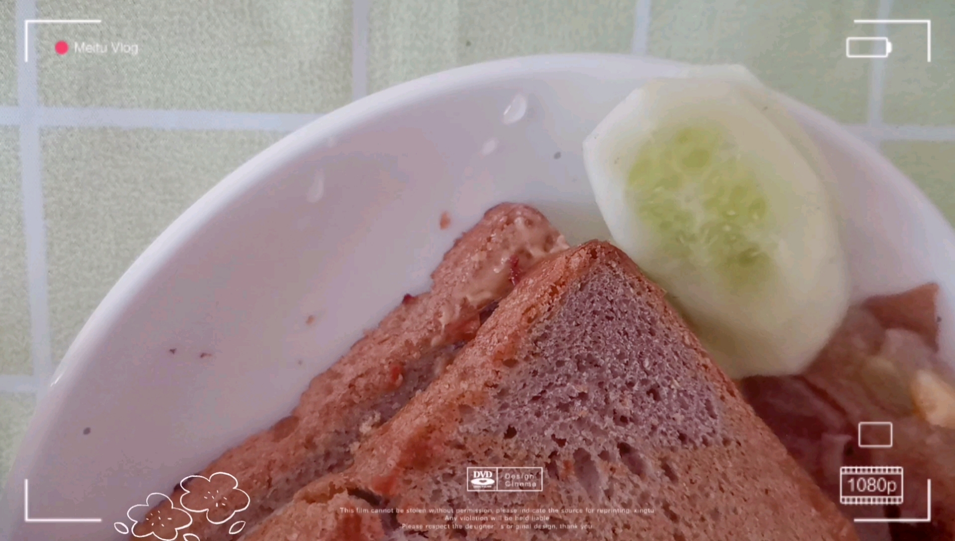 #花式营养早餐# #美食# 今天的一人食早餐:黑麦吐司、坚果、白芸豆黑咖啡、牛肉!昨天上午