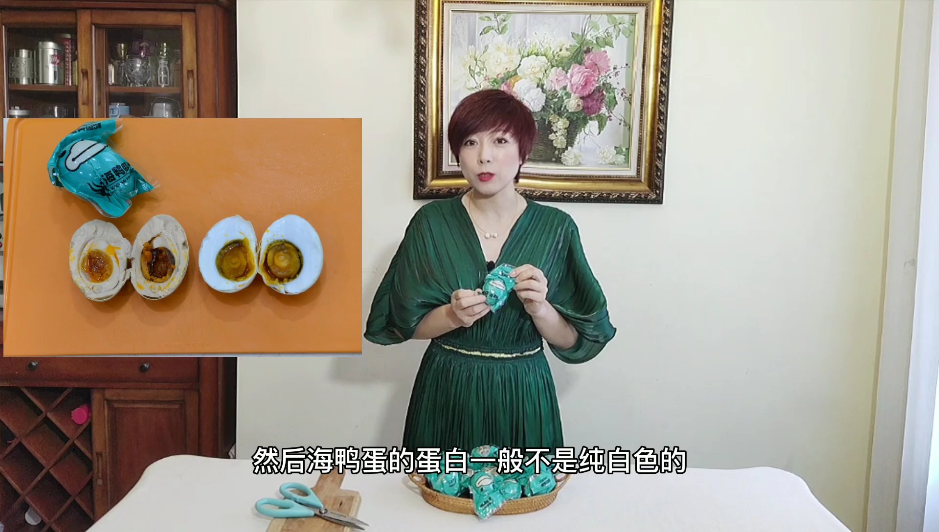 便利店卖的三角饭团我经常会买,这是非常健康的快餐,热一热,撕开包装袋就能吃,方便卫生。晨曦