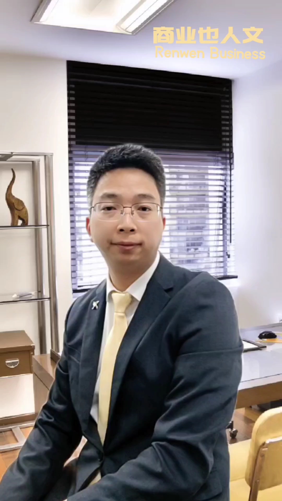 当你无能为力的时候,那就听天由命吧。坚持你所热爱的,尽最大的努力,剩下的你无法左右的,就交