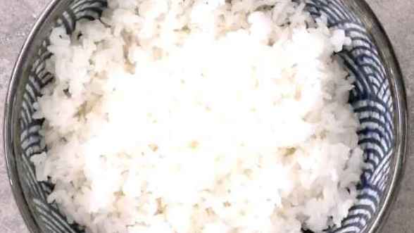 经典榨菜肉丝盖饭