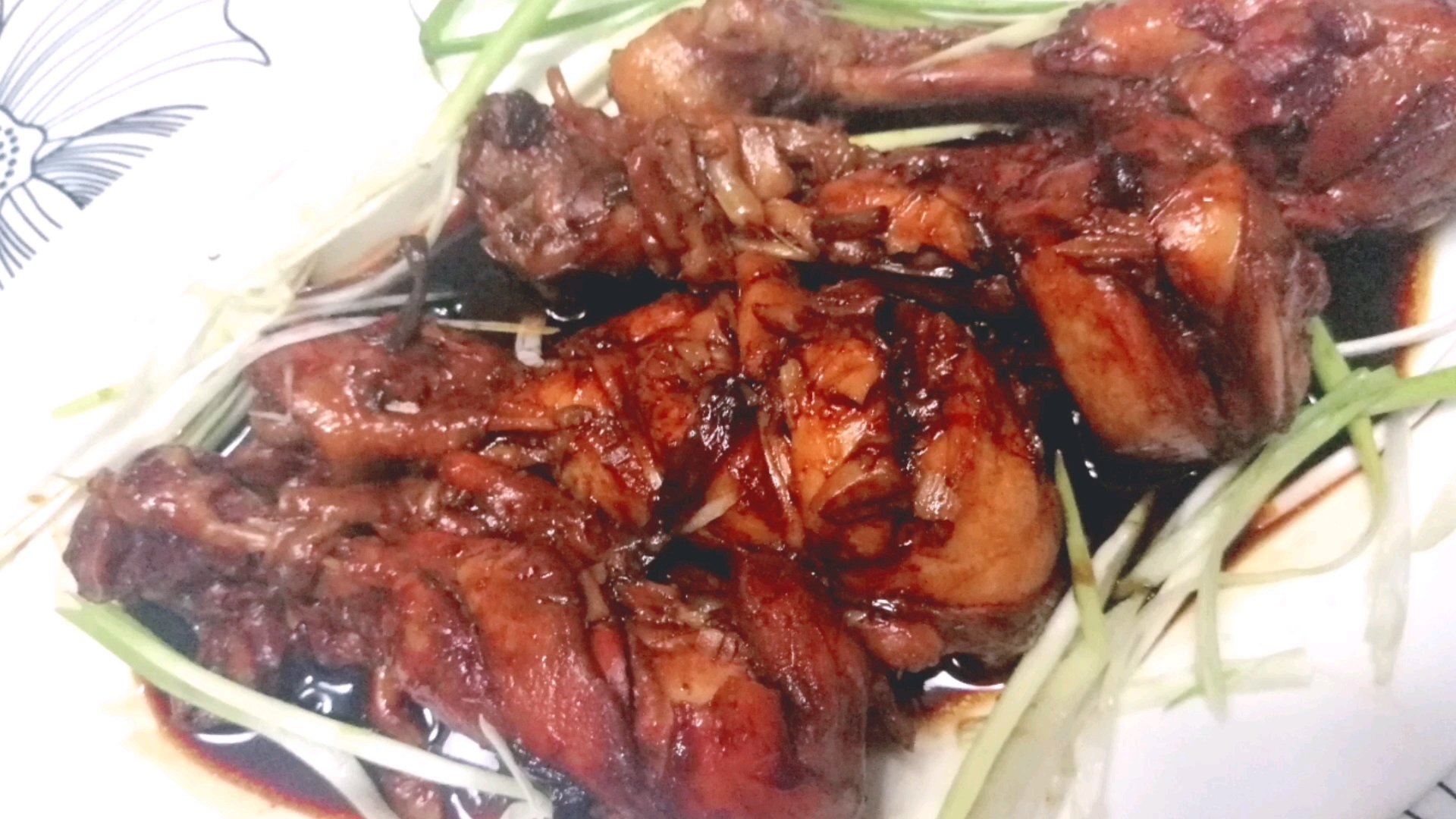 酱鸡腿的家常做法,太好吃了,孩子们一会儿就吃光了!#美食话题# 