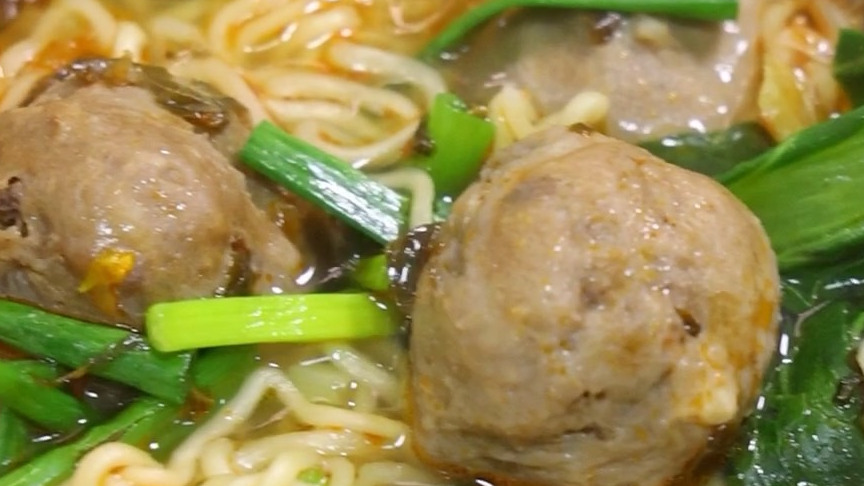  千万不要吃这种袋装的方便面 爱吃方便面的人要注意,千万不要吃这种袋装的方便面,不管是男女