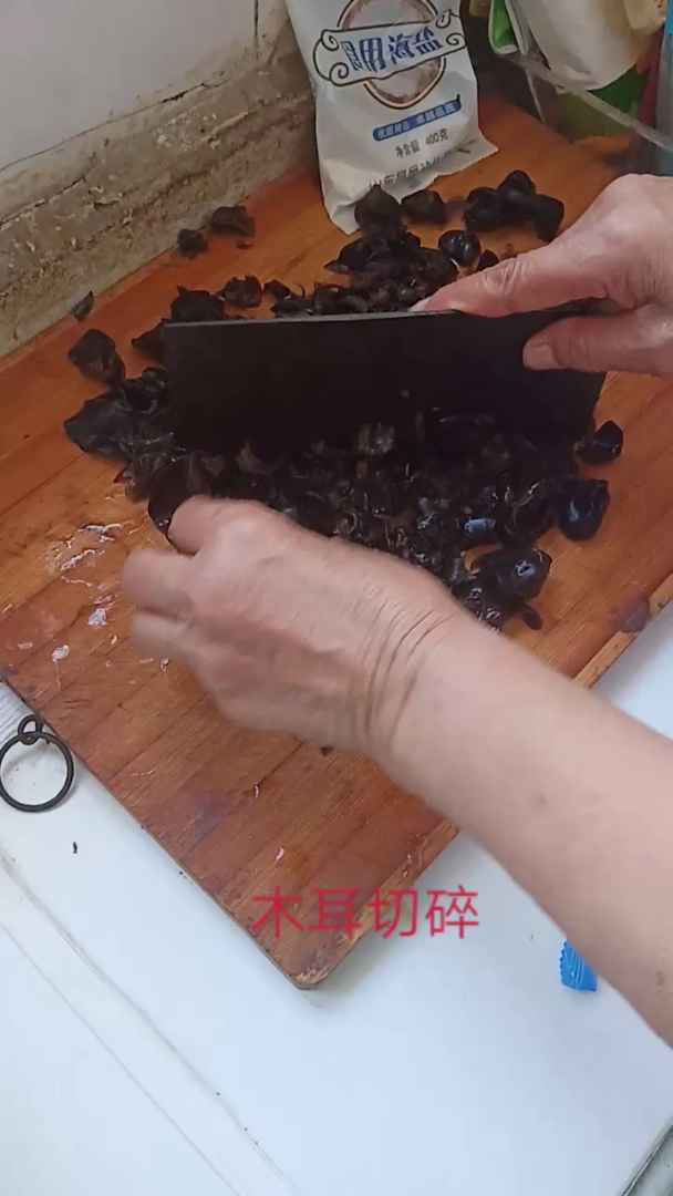好吃的韭菜盒子,做法简单,比包水饺快!