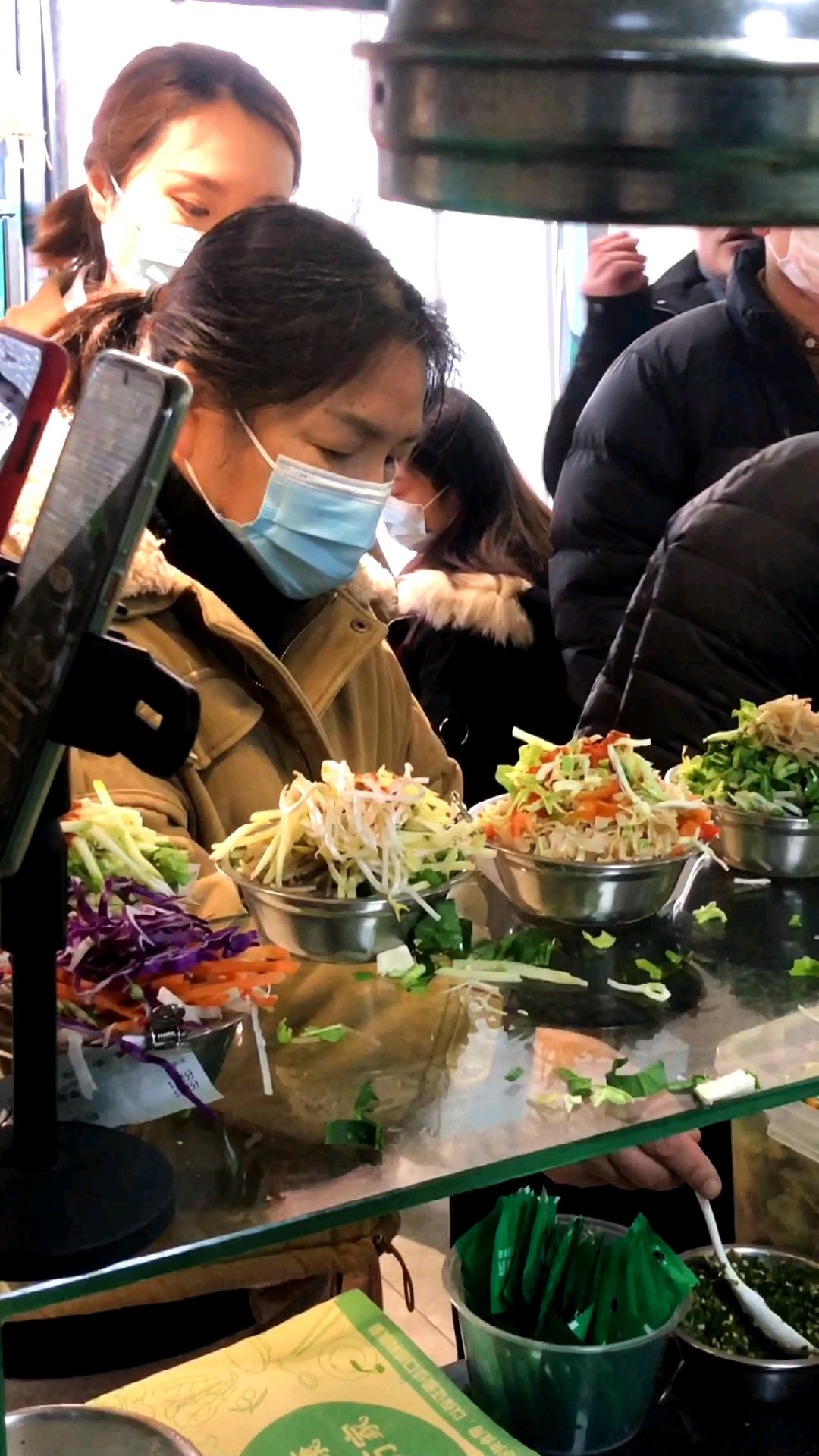 只要你想,你可以成为任何你想成为的的人,别浪费年轻的日子,勇敢去闯吧!#餐饮创业 #二妮菜