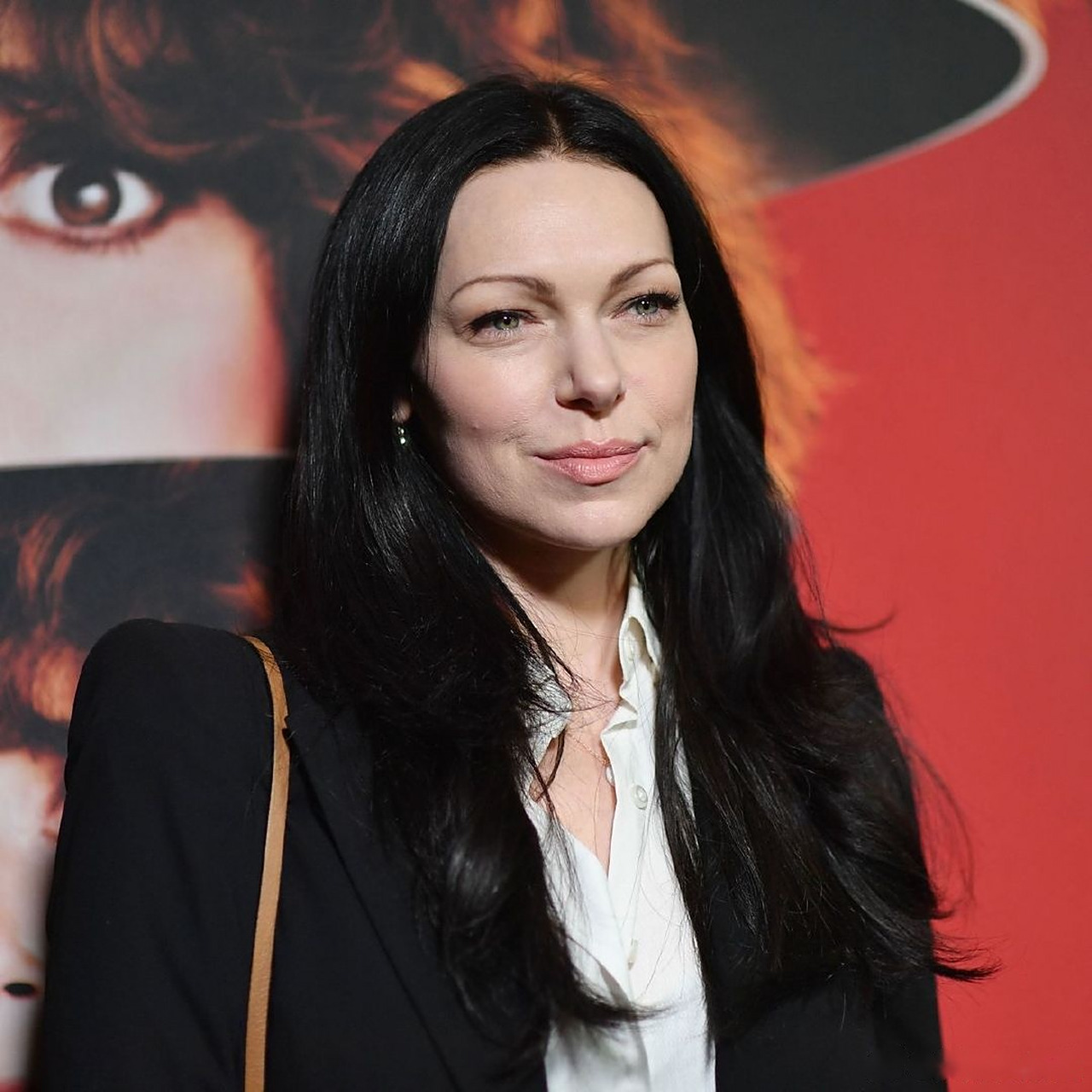 【《女子监狱》女星离开科学教】 laura prepon在人物网的采访中透露