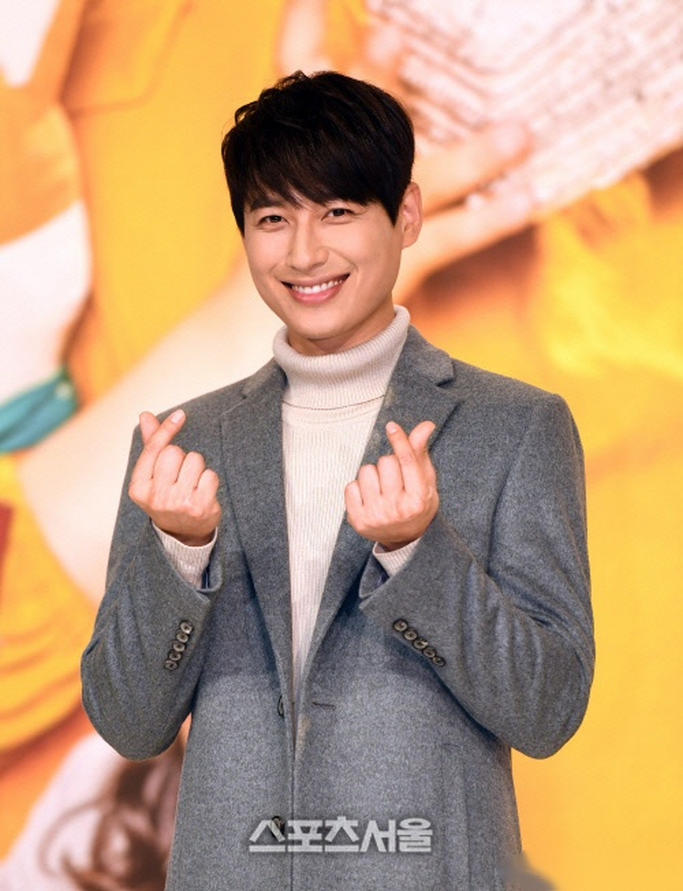 韩剧男主李志勋将在10月与素人结婚,恭喜[喜][心] 李知勋出演过韩剧