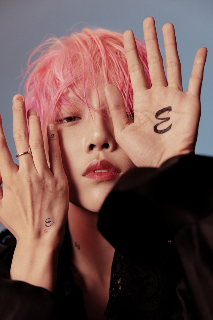 刘雨昕全新个人ep   epsilon >新预告照粉发造型正面照也太撩了吧