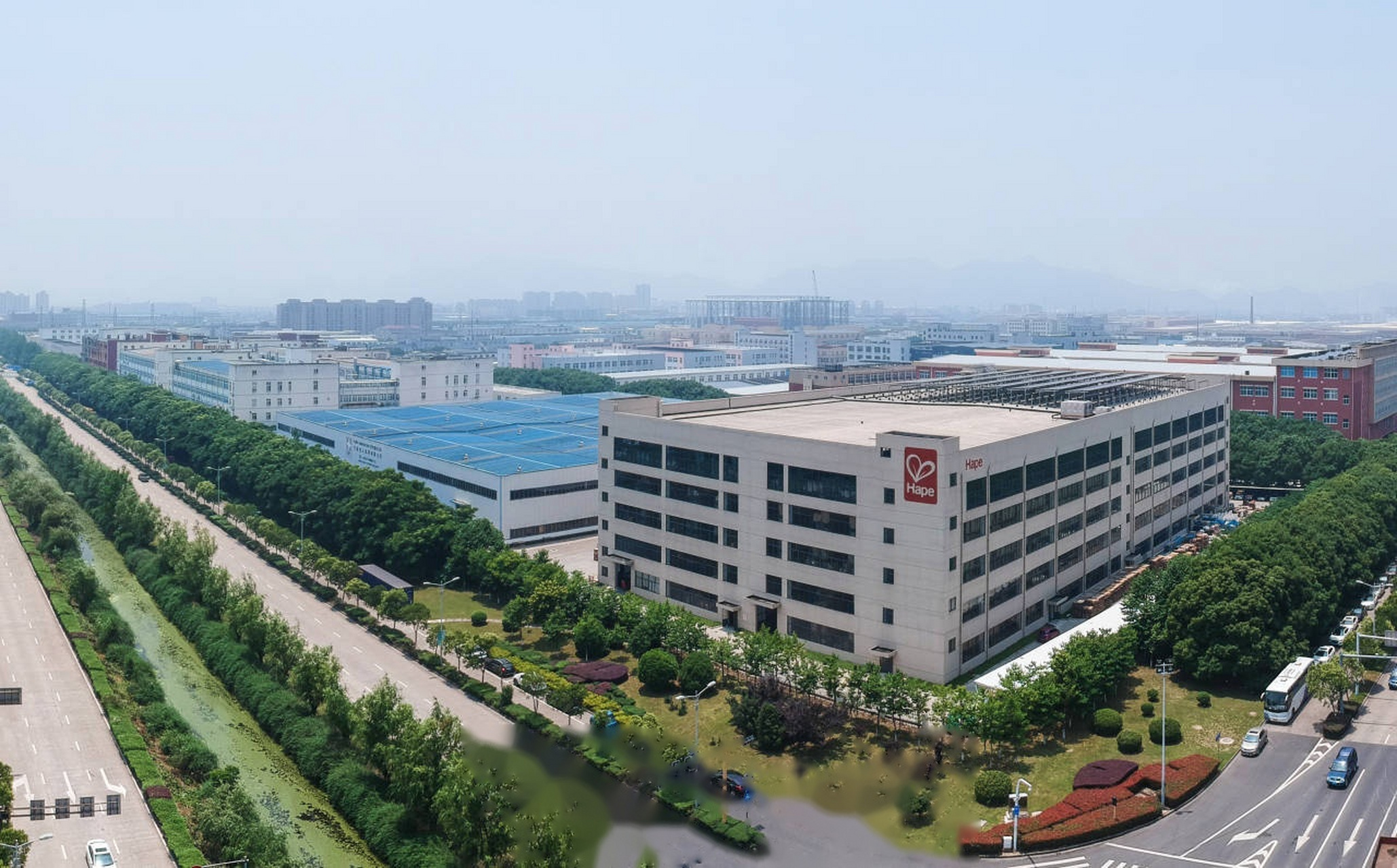 我们在北仑【增长有潜能,突破有方向,怡人玩具的发展之路越走越宽】"