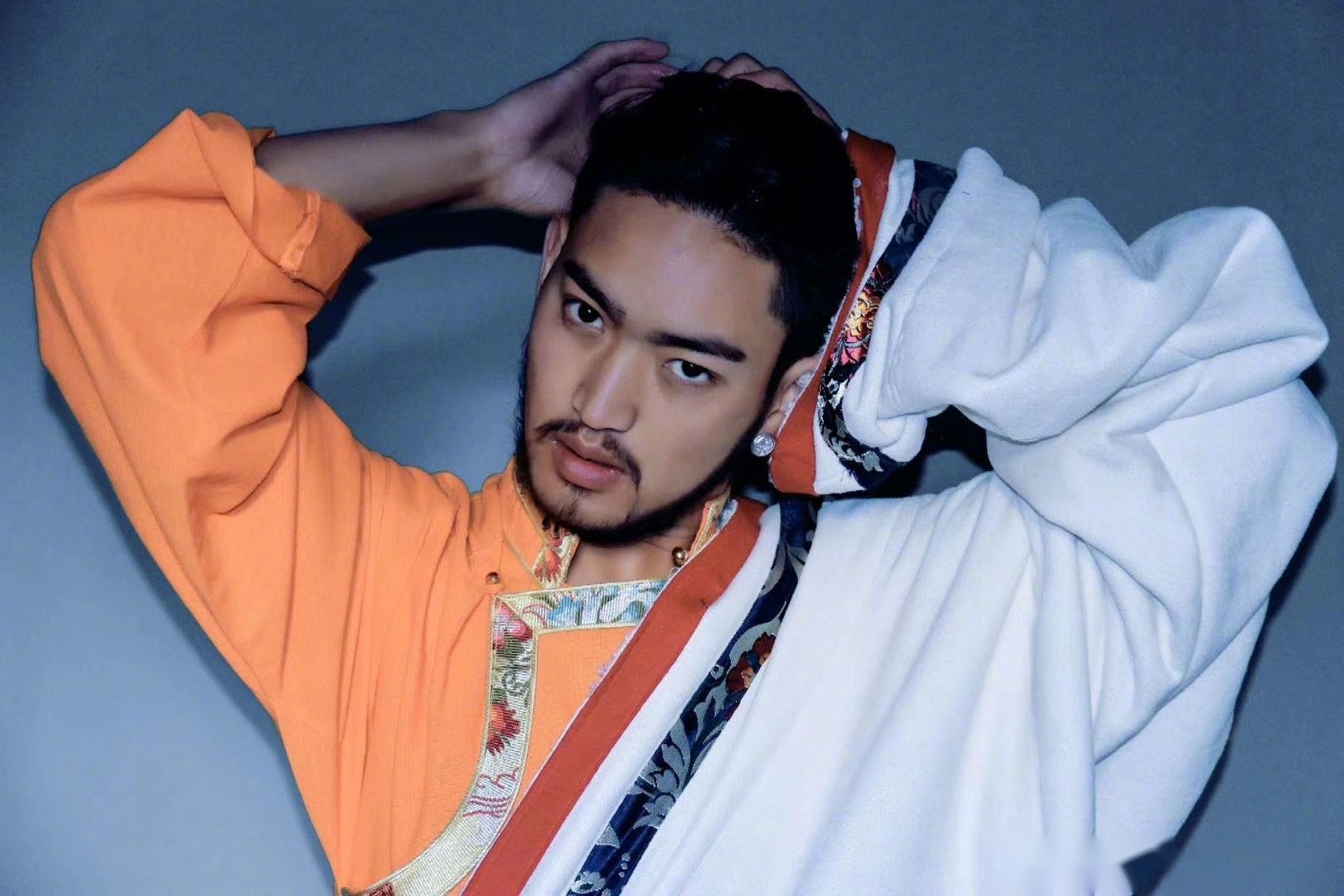 四川卫视#藏风美少年报名选手展示 泽翁仁真,来自高原的国际脸.