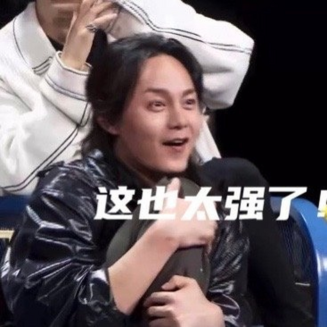 摸毛桃起鸡皮疙瘩(摸桃子的毛起鸡皮疙瘩) 摸毛桃起鸡皮疙瘩(摸桃子的毛起鸡皮疙瘩)