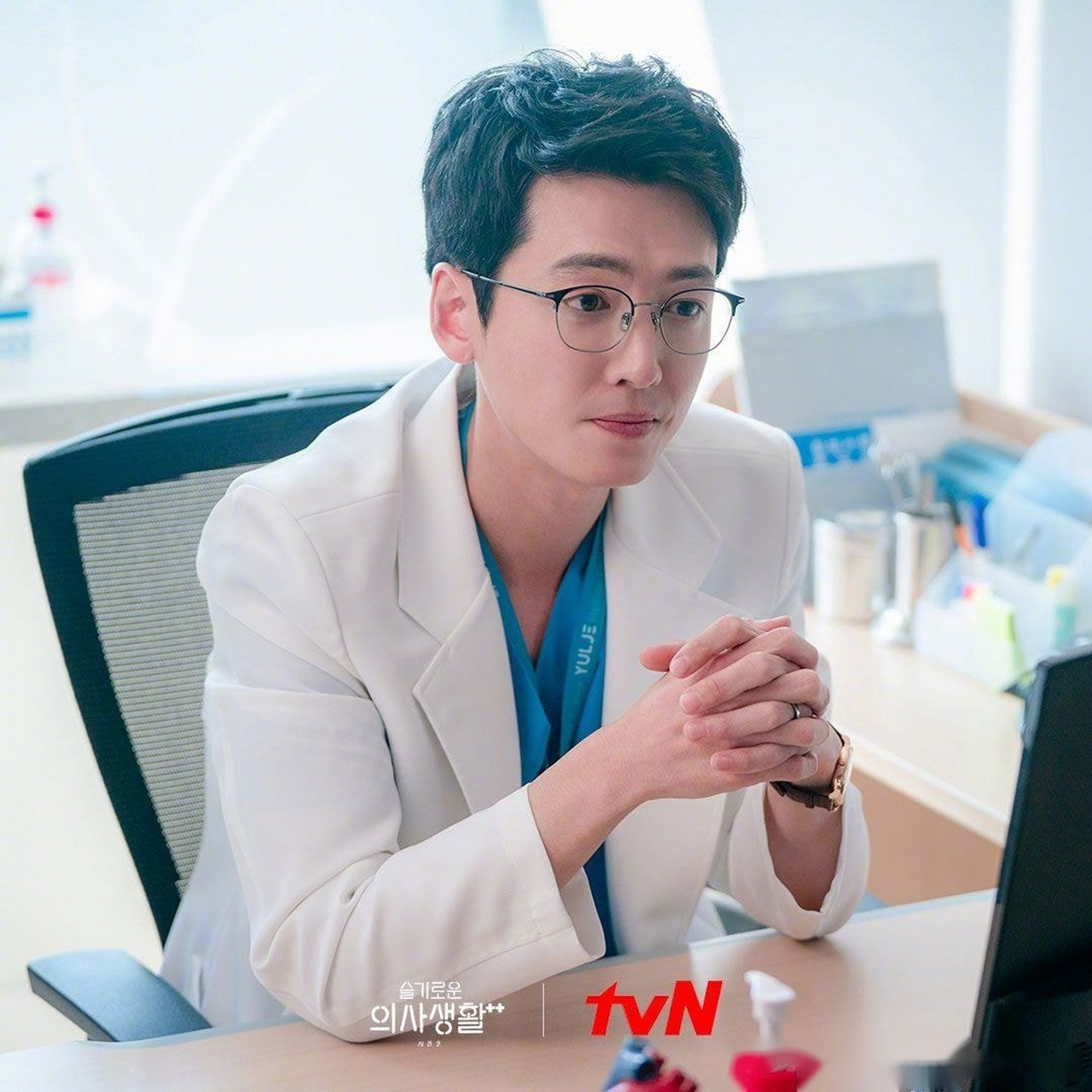 机智的医生生活# 金俊完医生