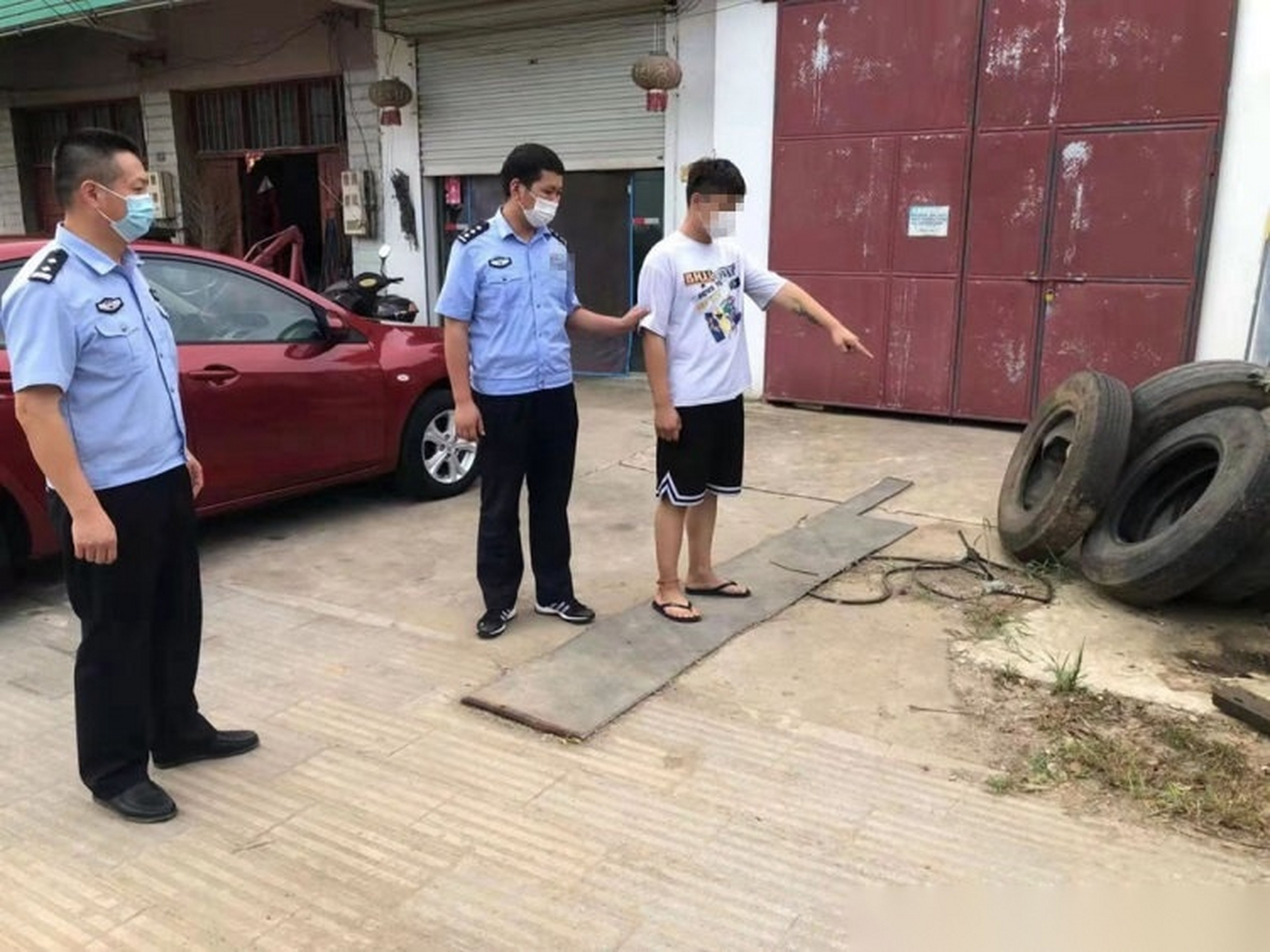 【盗窃团伙盯准汽车零件下手 明光网警携手派出所一锅端】近日,明光潘