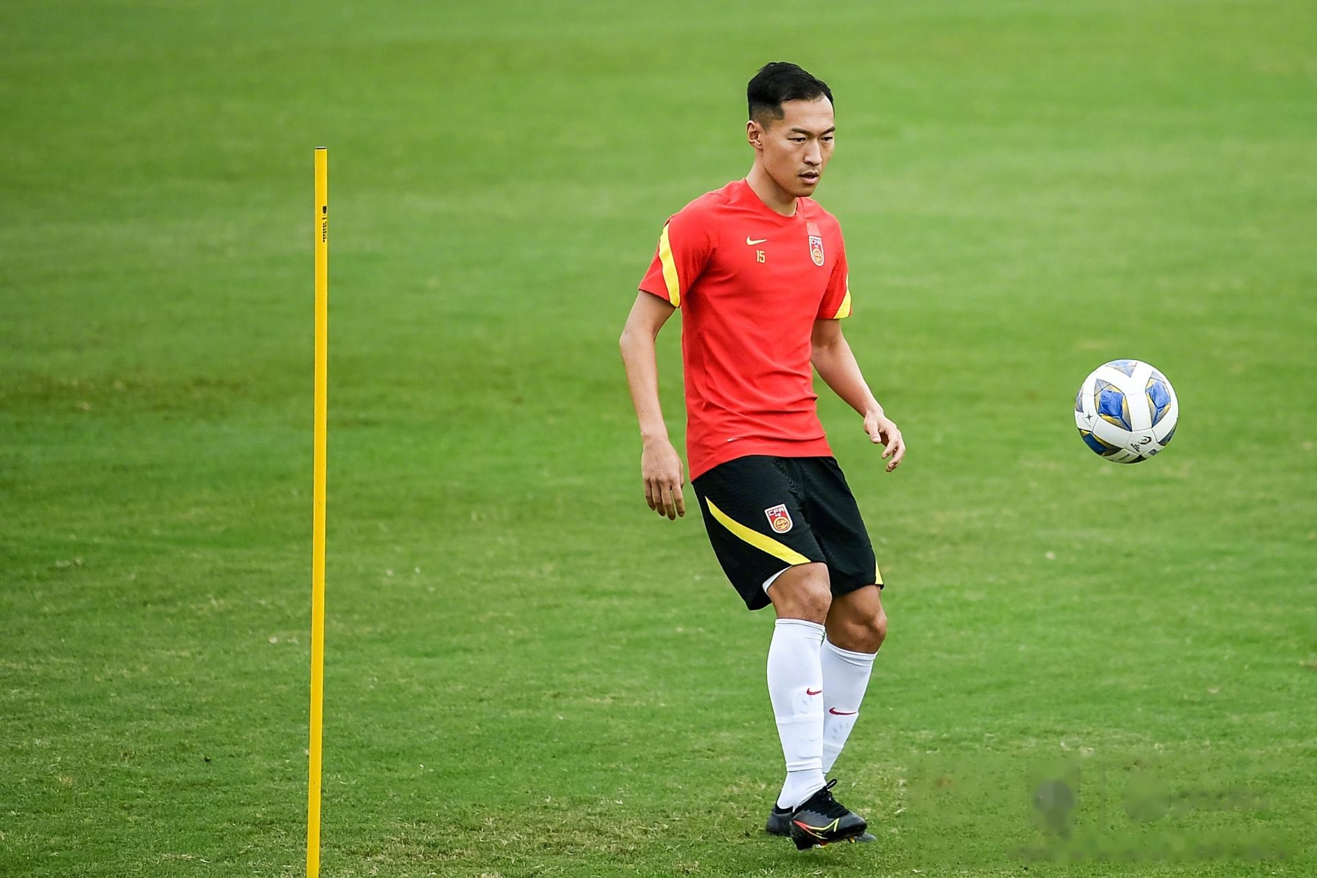 02 在谈到十二强赛的首个对手澳大利亚时,吴曦表