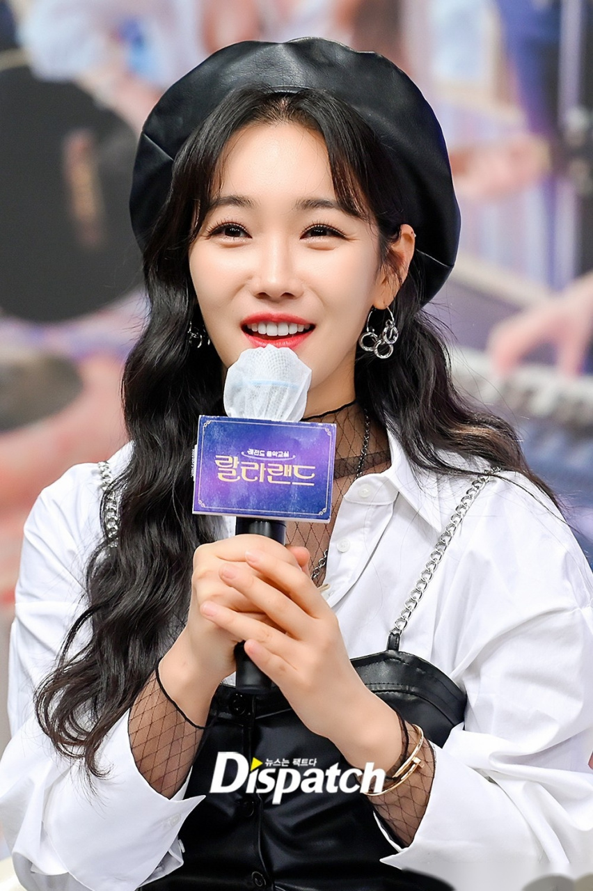 10日,李宥利高恩雅 出席channel a新综艺传奇音乐教室爱乐之城在线