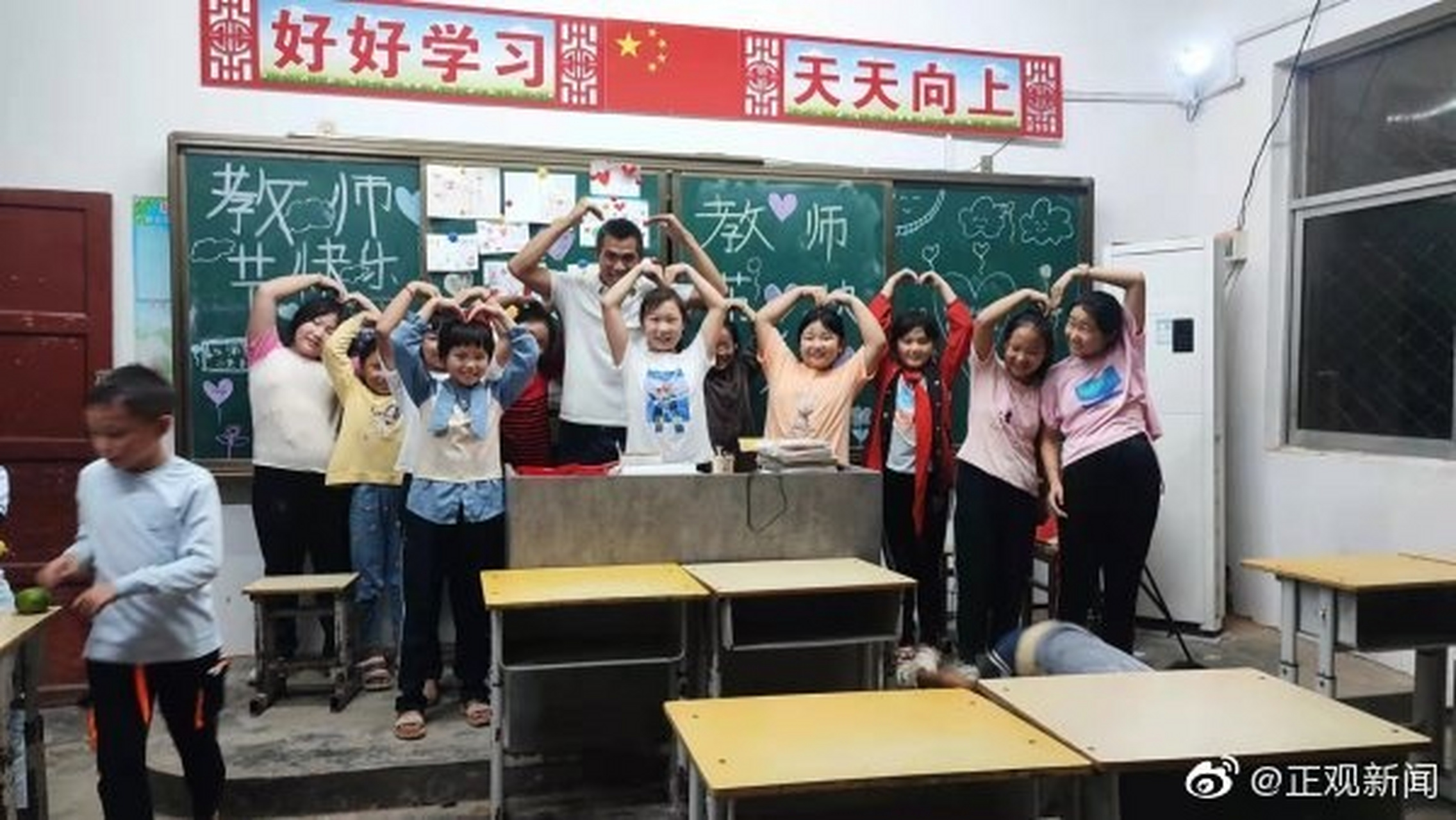【追踪|2021最美教师张鹏程:自费14万建设学校,全校80%学生为留守儿童