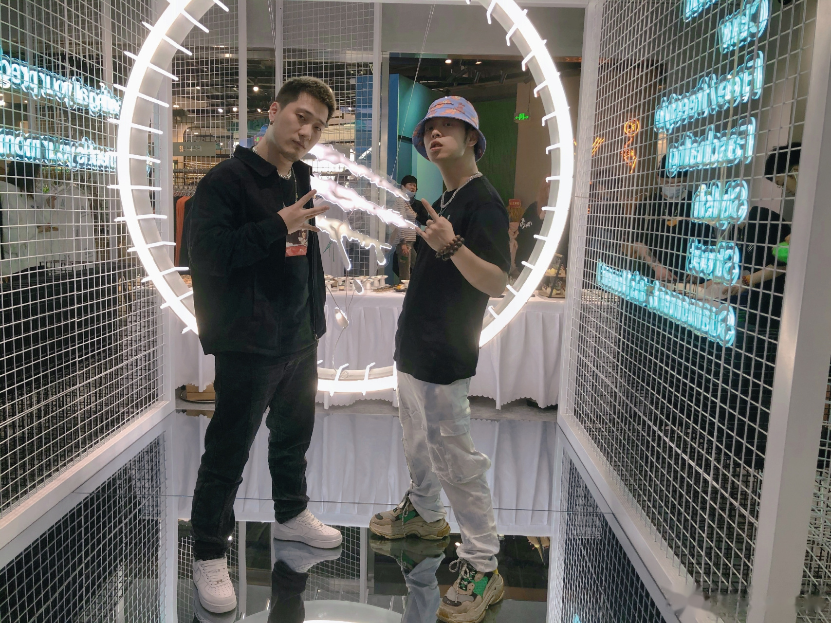 祝suamoment上海实体店开业大吉