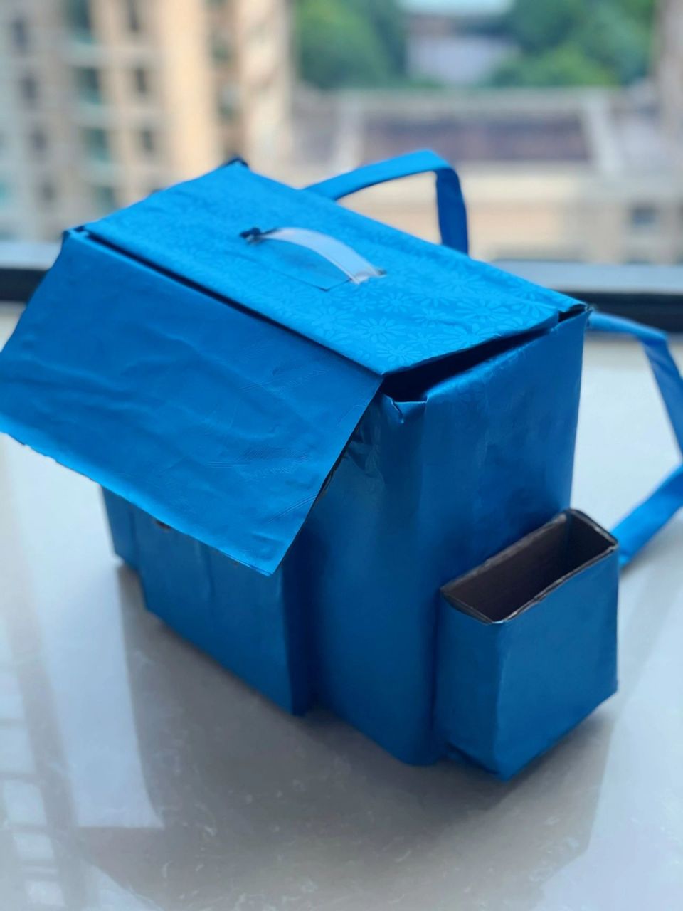 纸箱改造手工儿童书包 儿童手工作业