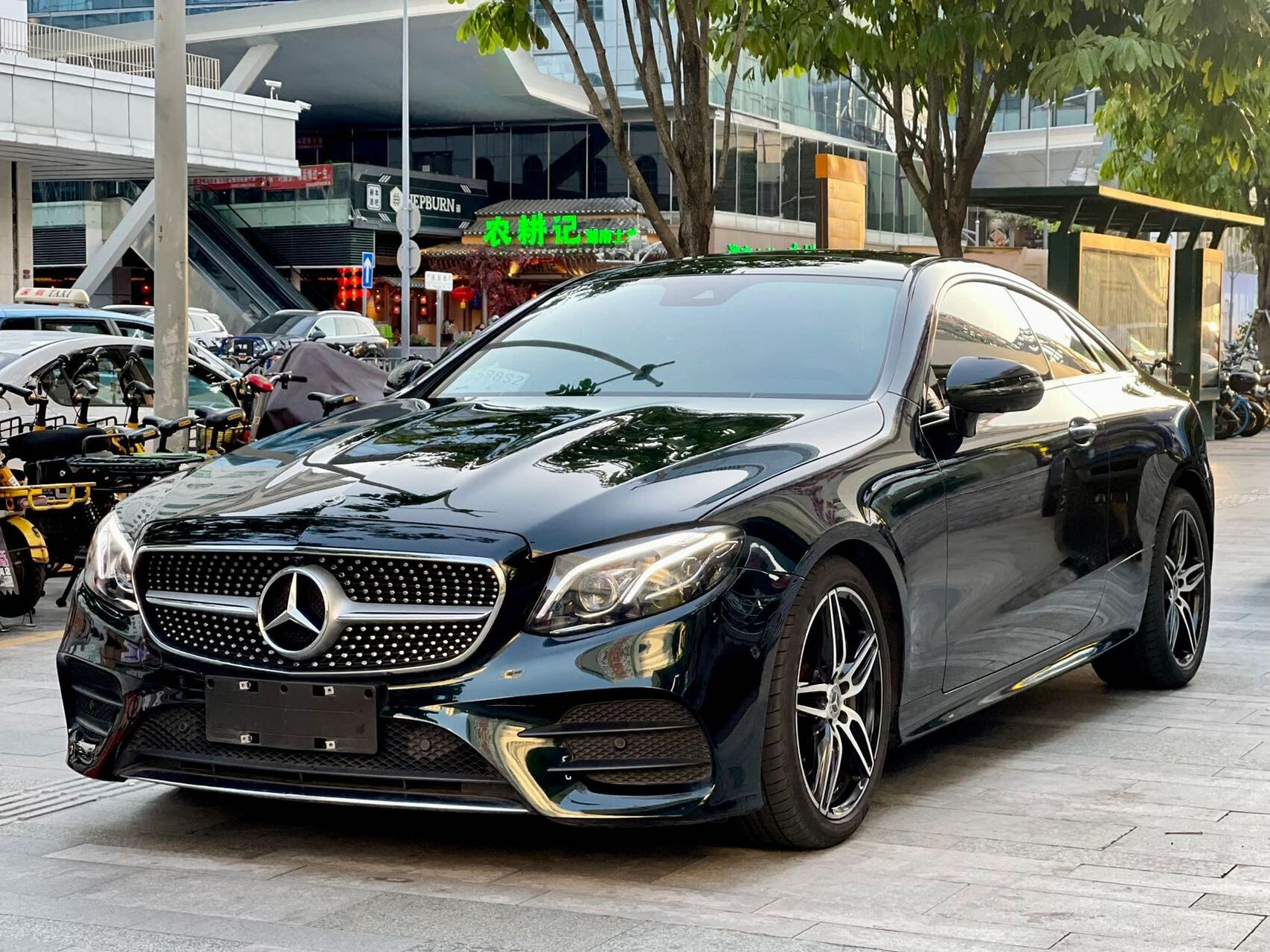 奔驰e300轿跑 最新拿下 奔驰02·02e30002coupe02硬顶轿跑