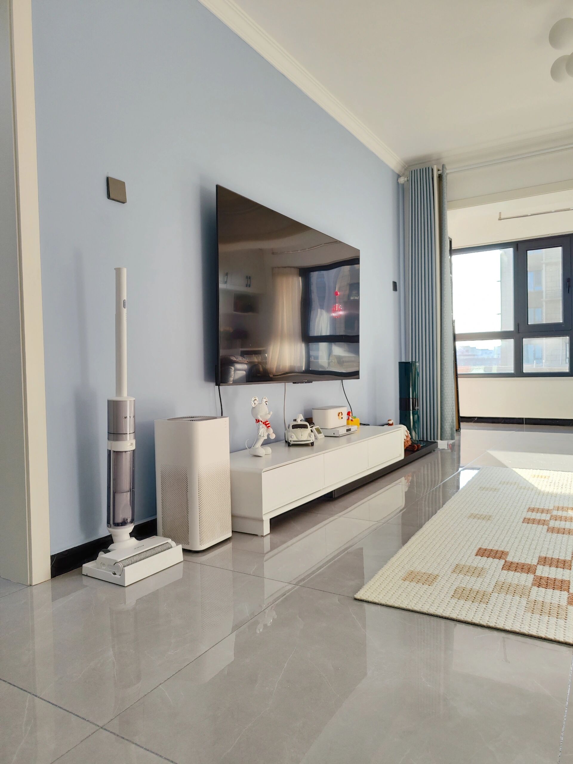 现在回头看真是后悔刷了带颜色的乳胶漆!