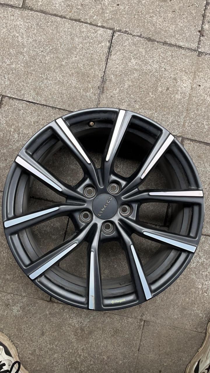 领克03,星瑞,影豹原厂拆车轮毂.