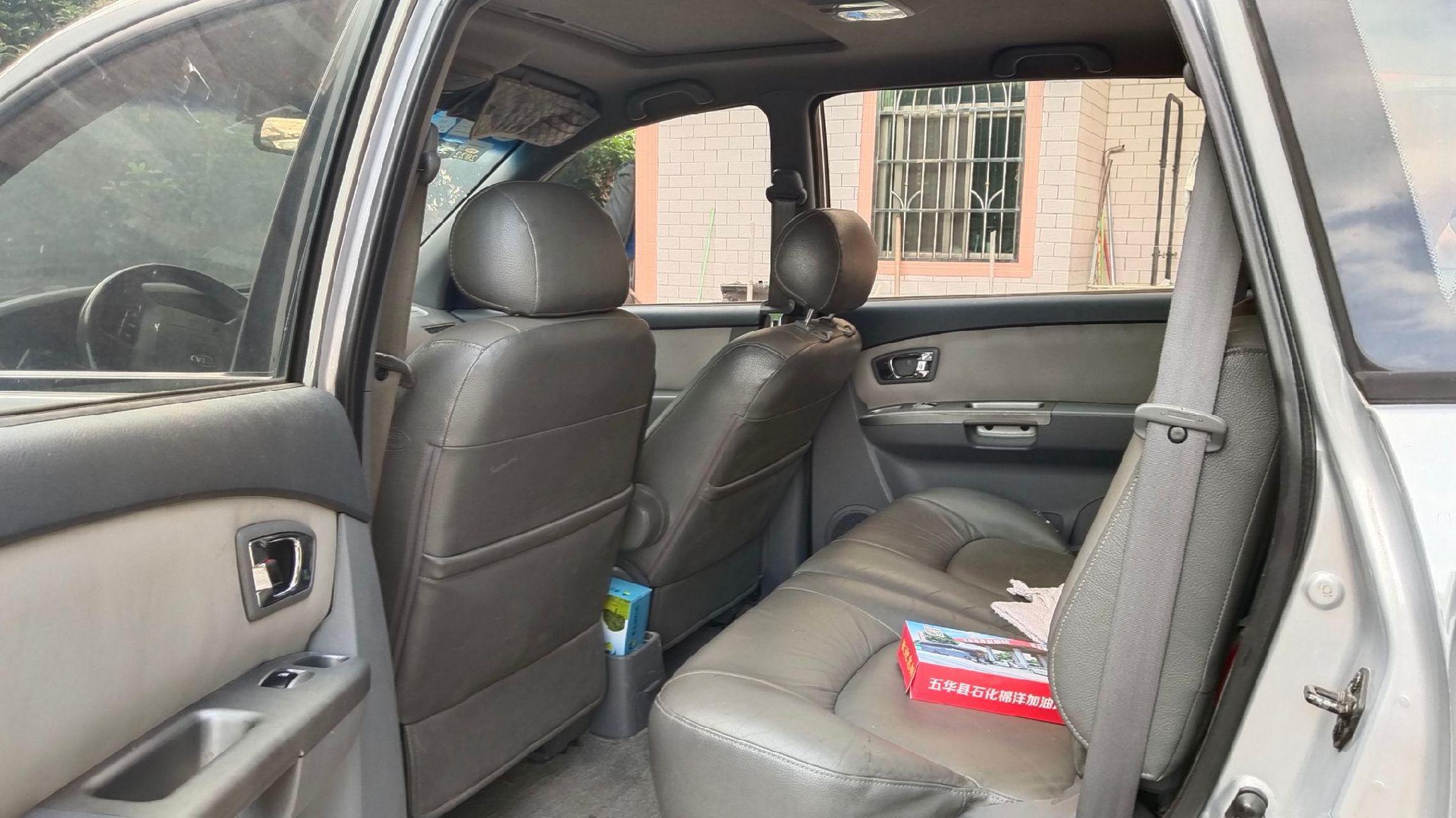 新到 06 年纯进口起亚佳乐,2.