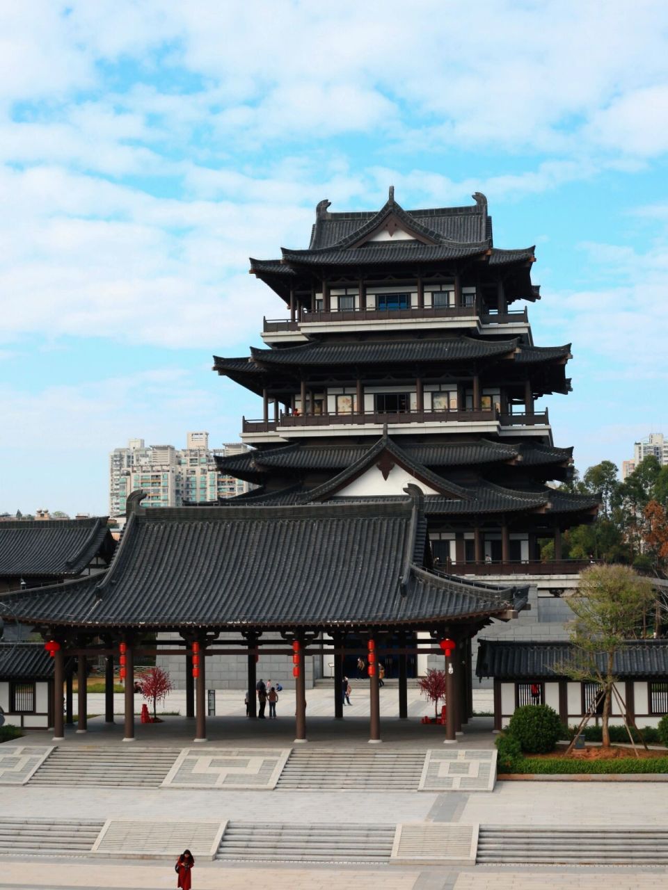 广州新文化馆 地点:广州市海珠区新滘中路288号(地铁3号线大塘站b口