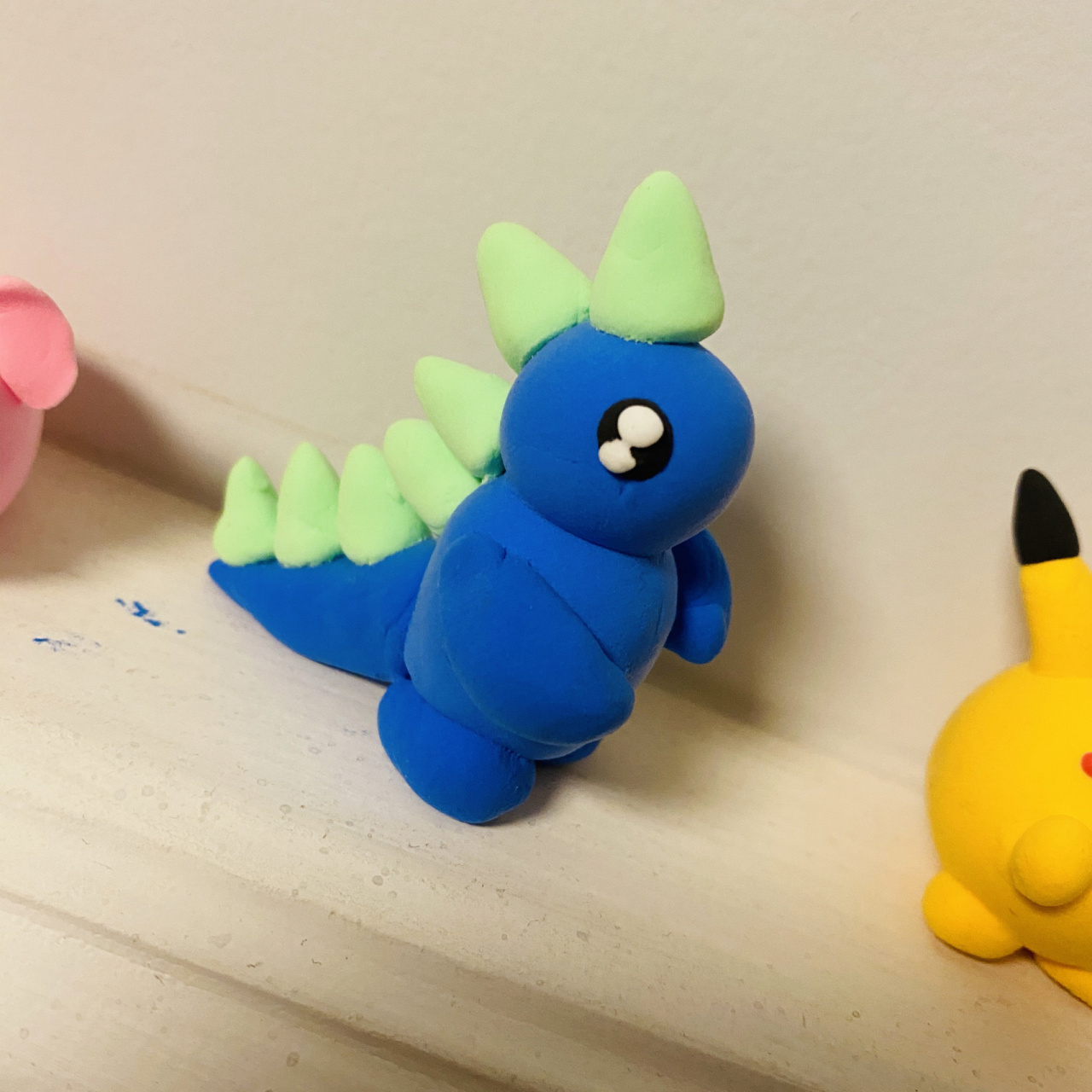 粘土手工 皮卡丘 小恐龙 愤怒的小鸟 小鹿 小白兔 小熊 猪猪 小蜜蜂