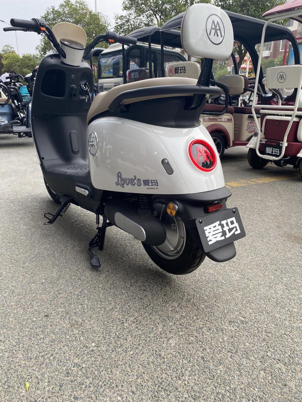 爱玛优悦,热销活动价1999.