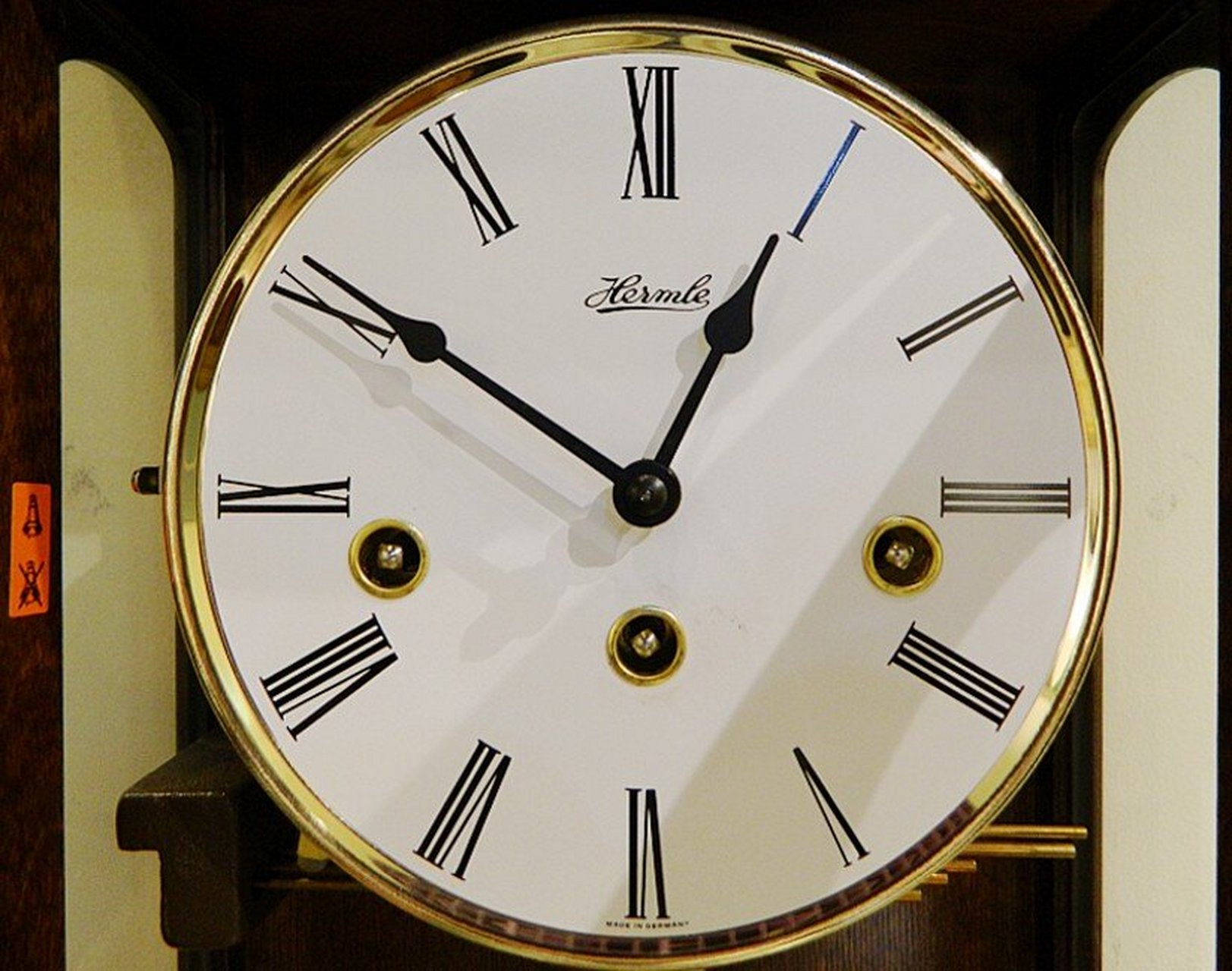 客人拿来十年前买的德国赫姆勒挂钟保养好了 客人拿来十多年前买的