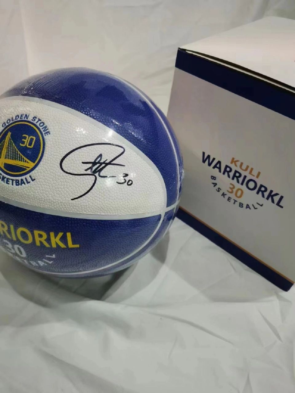 库里签名篮球精美礼盒