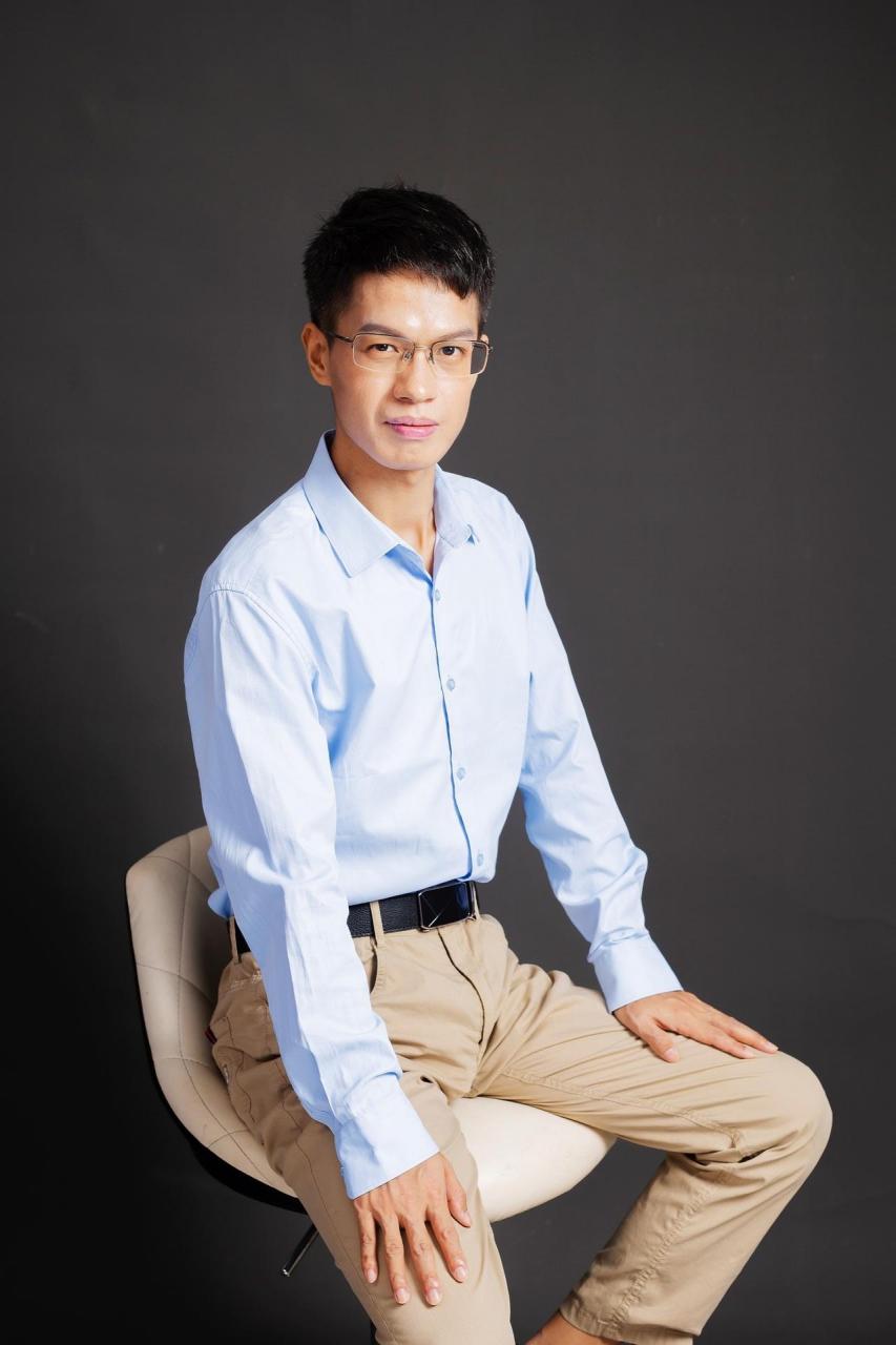 风风雨雨的szm总部ceo,上海青年民营企业家光哥最新形象照出炉,活出了