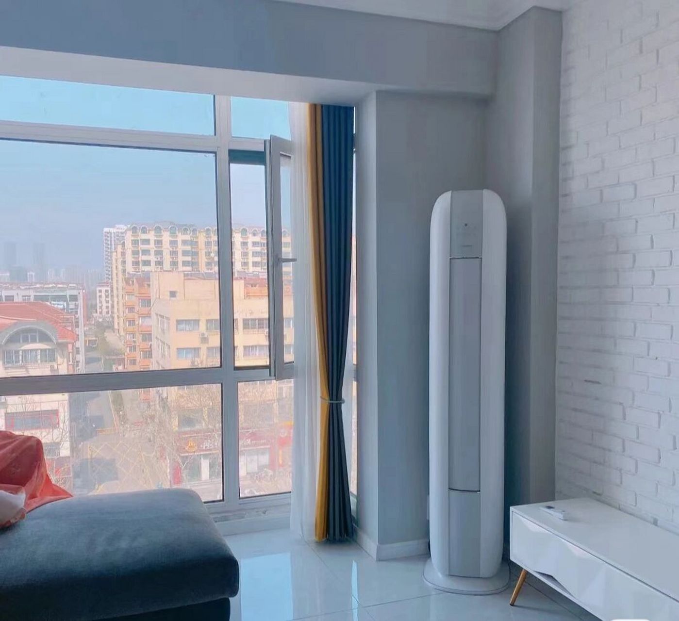 格力.时光绘 今天给大家介绍的这款柜机叫格力.