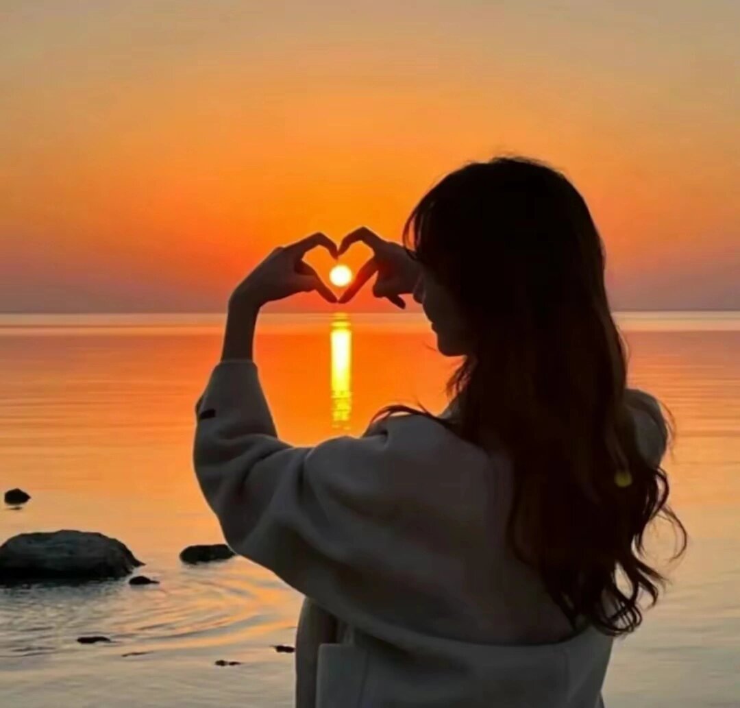 女生真人背影头像