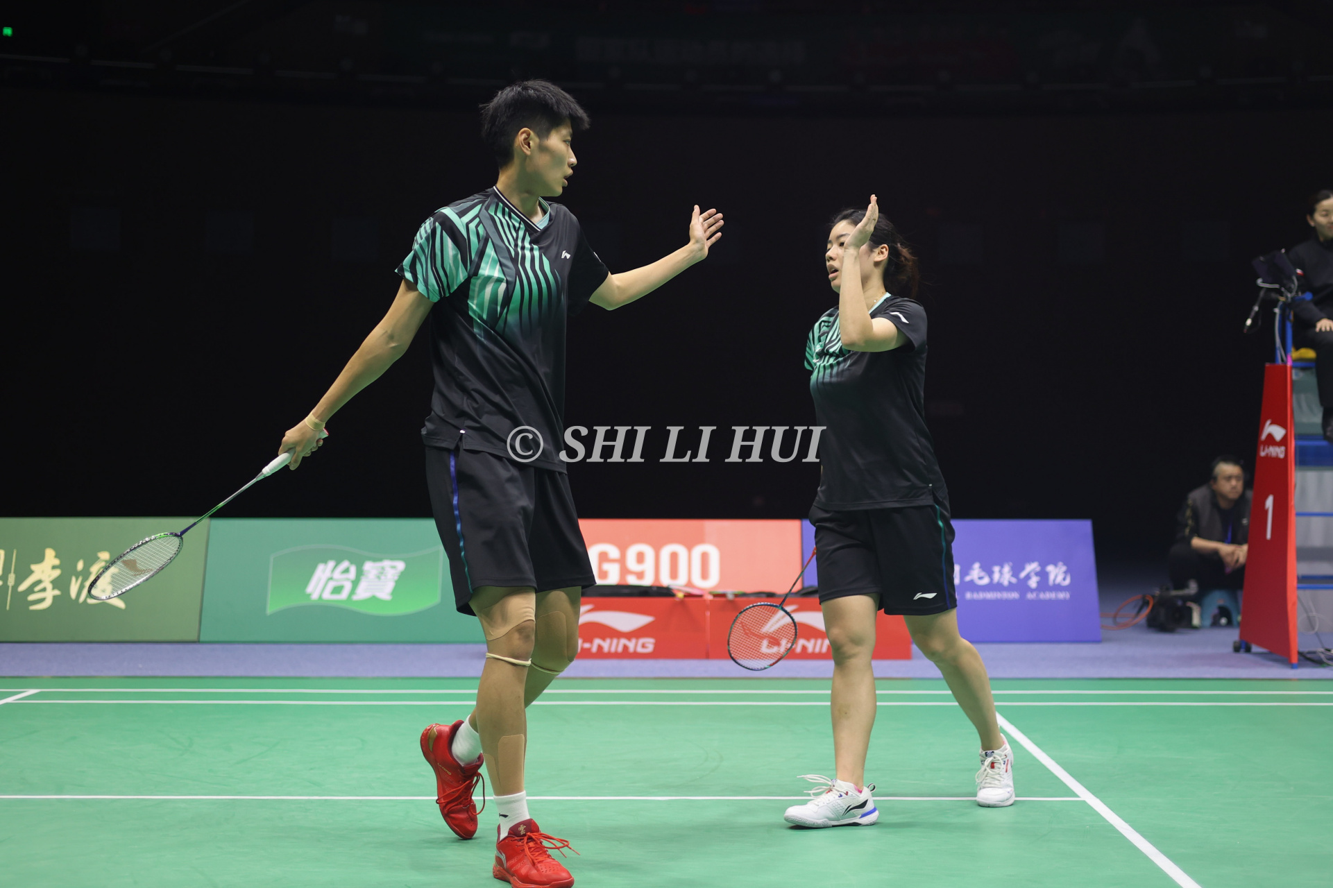2023年瑞昌羽毛球大师赛#  陈笑菲 冯雪颖 21-15 21-19 坑姝良 张驰
