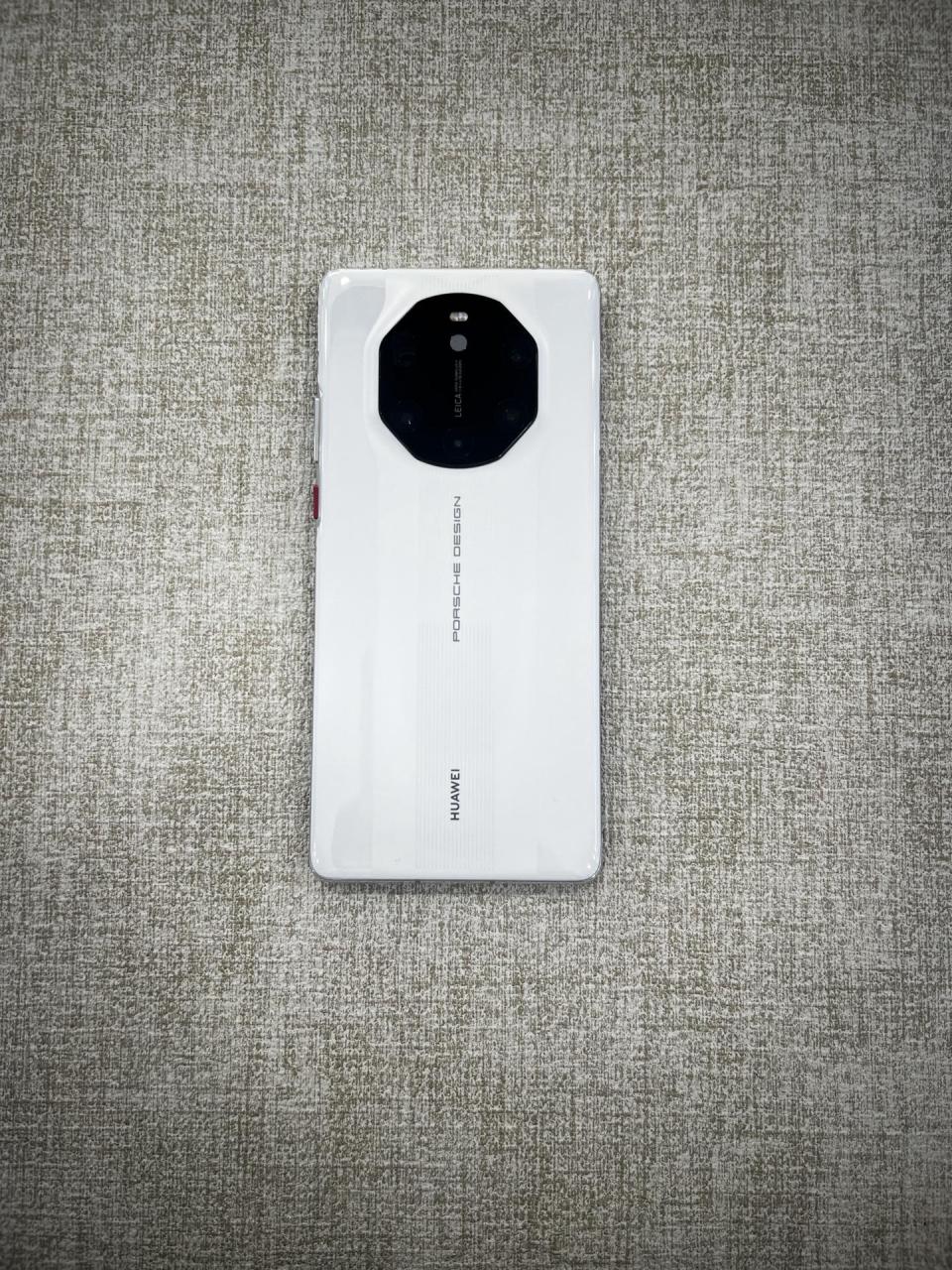 华为mate40rs保时捷典藏版.