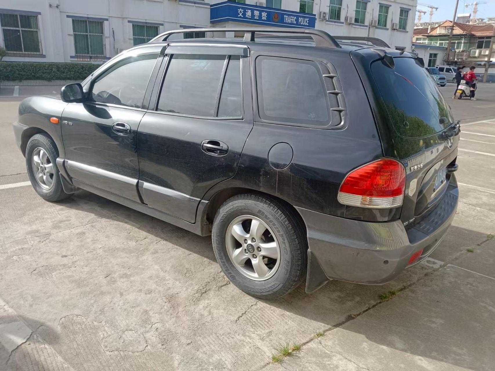 2010年一手华泰圣达菲,2.