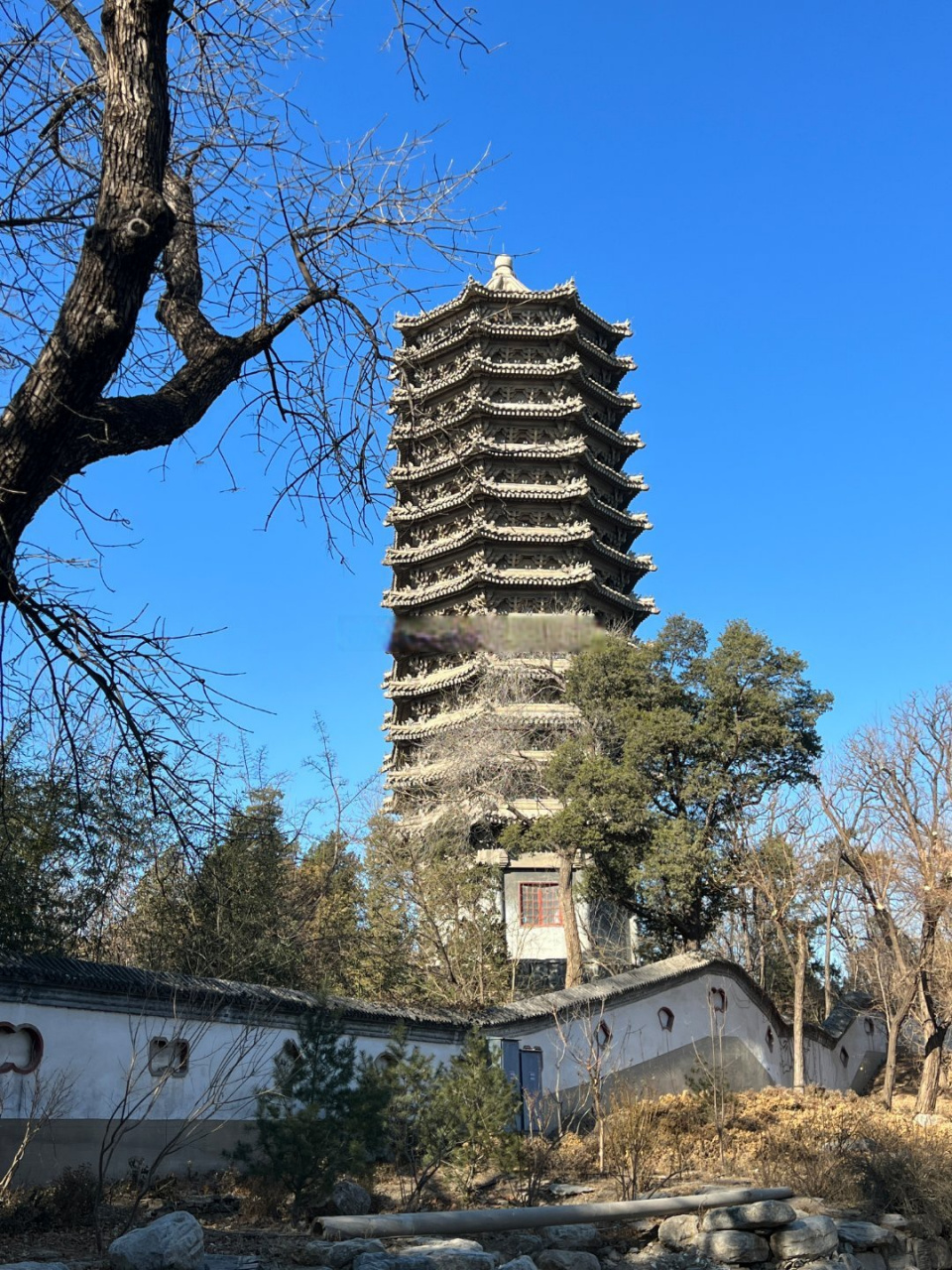 美國人在北京大學建的博雅塔