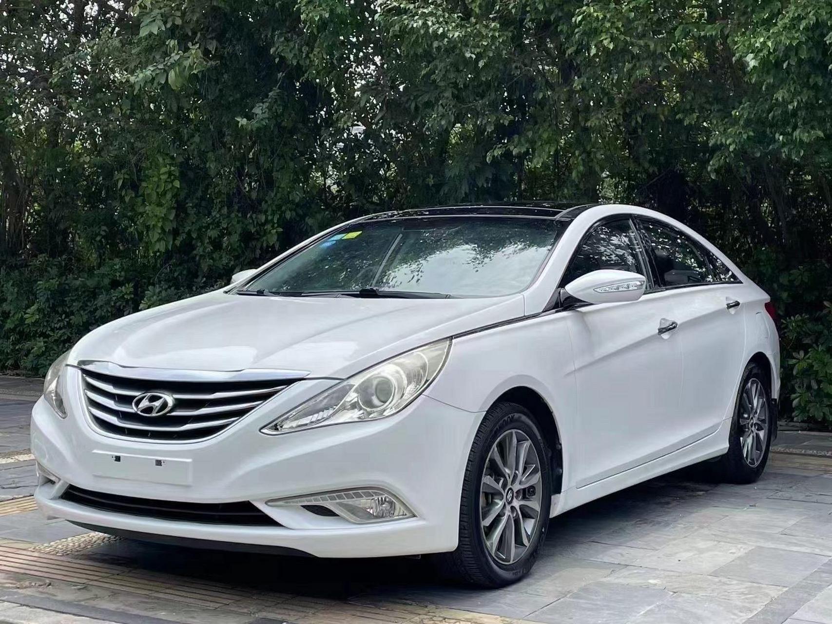 2013年底现代索纳塔8,2.