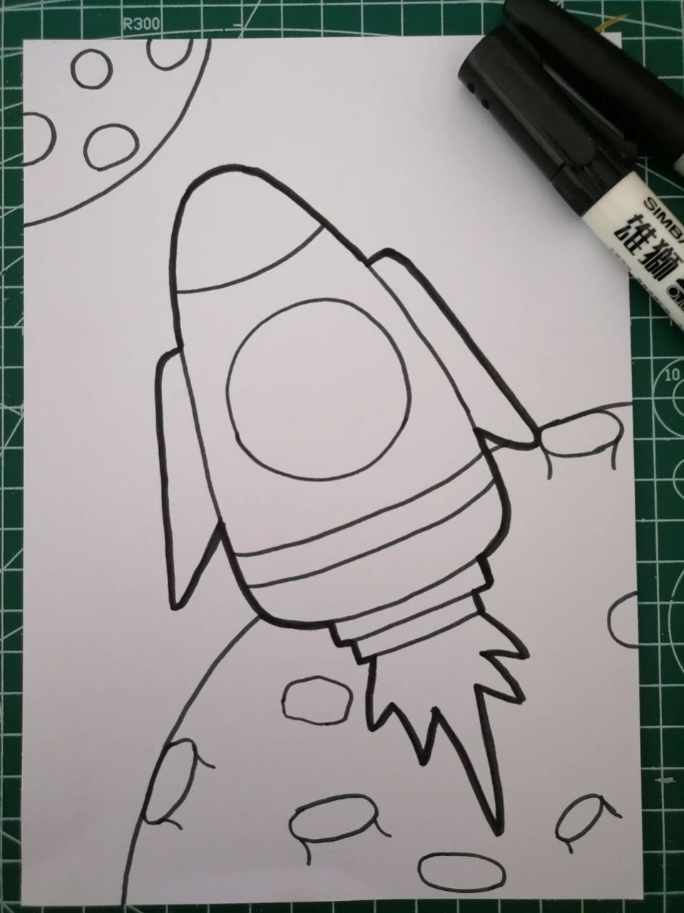第666马克笔儿童画《火箭》