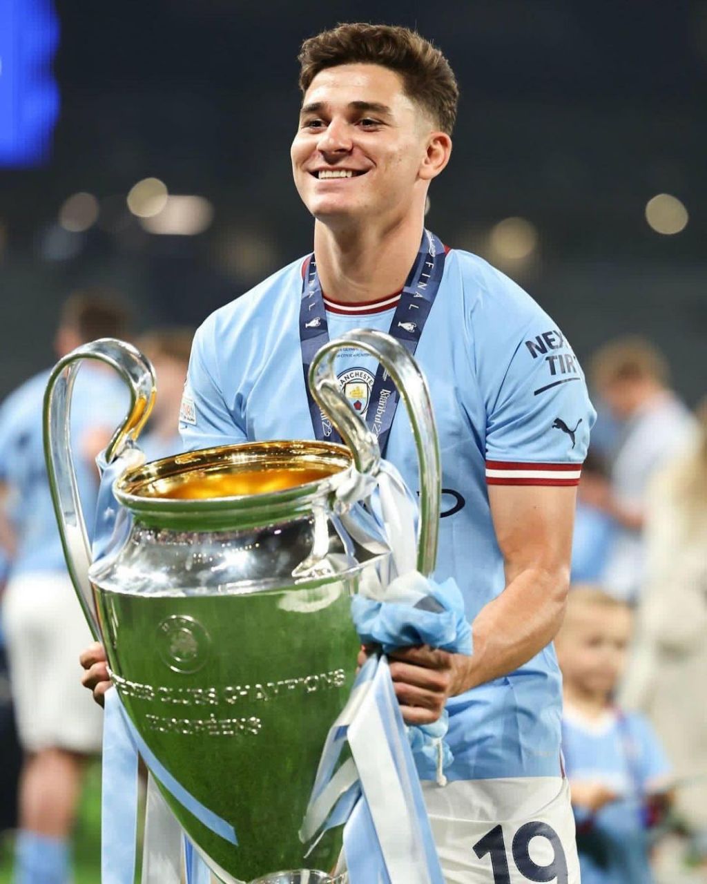 非常高兴实现了个人目标,团队目标和梦想,这是令人难忘的一年,我有了