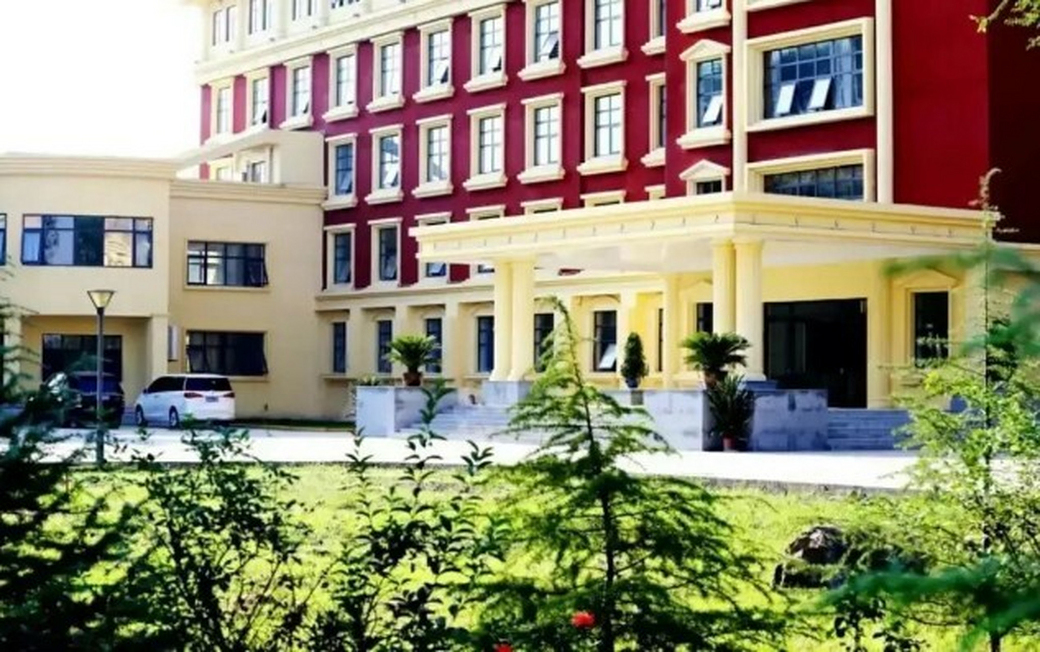 西安博爱国际学校 小学语文3名,数学4名,英语1名,体育1名,音乐1名