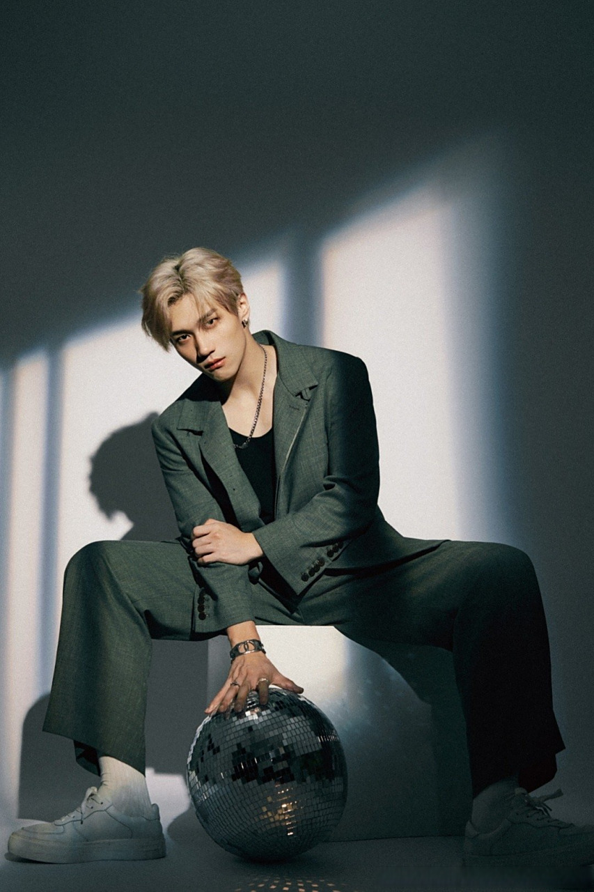 杨皓晨#  "我自渡彼方尚有荣光在"