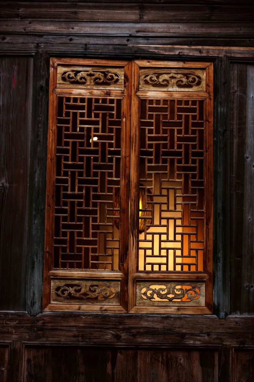 龙游大南门历史文化街区 走过青石板 那老牌坊老木雕老石板白墙黛瓦