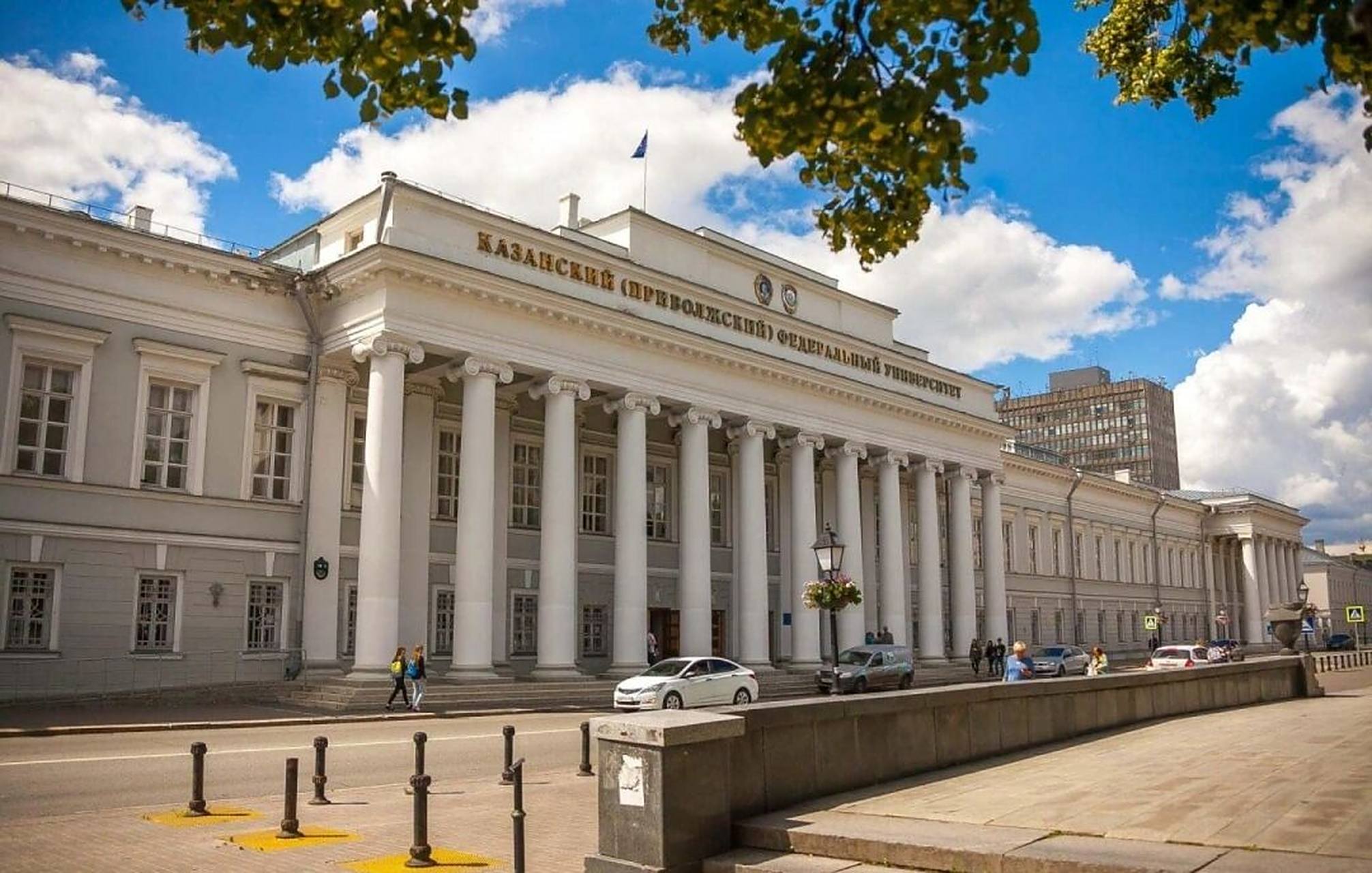 学校推荐6:喀山联邦大学 93俄罗斯喀山联邦大学,简称喀山大学,是继